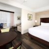 Отель Holiday Inn & Suites Windsor Ambassador Bridge, an IHG Hotel, фото 7