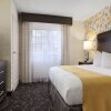 Отель Embassy Suites by Hilton Napa Valley, фото 11