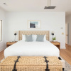 Отель Huckleberry by Avantstay Classic Charleston Home Close to Beach Outdoor Dining, фото 5