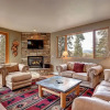 Отель Western Lodge Style Home in Frisco by RedAwning, фото 4