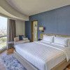 Отель Novotel Suites Manila at Acqua, фото 26