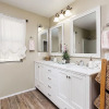 Отель Farmhouse Surprise - 3 Bedroom by Casago, фото 3