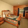 Отель Log Home Luxury 1591 by RedAwning, фото 16