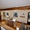 Отель The Cote is a Stunning Converted Barn Cottage, фото 9