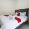 Отель RedDoorz near Plaza Medan Fair, фото 21