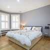 Отель Beautiful Kensington 2 Bedroom Luxury Apartment, фото 1