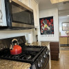 Отель Goldie's 30 Day Minimum 1 Bedroom Condo by RedAwning, фото 17