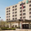 Отель Embassy Suites by Hilton Chicago North Shore Deerfield в Дирфилде