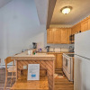Отель Lake Harmony Townhome < 1 Mi to Jack Frost!, фото 9