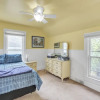 Отель Unique Charmer: Outdoor Space & More Near Um 3 Bedroom Home, фото 6