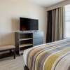 Отель Country Inn & Suites by Radisson, Lumberton, NC, фото 5
