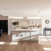 Отель NEW Sleek & Stylish 2BD Flat - Heart of Haworth, фото 3