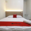 Отель RedDoorz Plus near WTC Batanghari Mall, фото 18