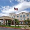 Отель Country Inn & Suites by Radisson, San Bernardino (Redlands), CA в Редлендсе