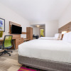 Отель Holiday Inn Express & Suites Ruskin, an IHG Hotel, фото 21