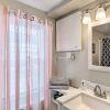 Отель Historic Meredith Home: Walk to Town Center!, фото 7