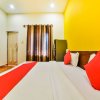Отель OYO 37027 Bloo Resort, фото 17