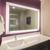 Отель La Quinta Inn & Suites by Wyndham Dallas Northeast-Arboretum, фото 7