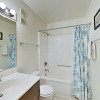 Отель Beautiful Steps To The Beach 2 Bedroom Condo, фото 9