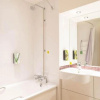 Отель Premier Inn Manchester Trafford Centre South, фото 8