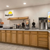 Отель Days Inn by Wyndham Eagle River, фото 10