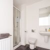 Отель Charming 3-bed House in Glasgow With Free Parking, фото 8