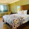 Отель Budget Inn and Suites, фото 1