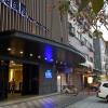 Отель The Riverside Hotel International в Гаосюне