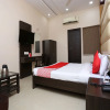 Отель OYO 12027 Hotel Amara, фото 5