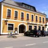 Отель Weinhotel Kirchenwirt в Доннерскирхене