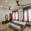 Отель OYO 9760 Home Tej Vilas Near Celebration Mall, фото 7