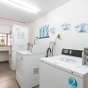 Отель Urban Red 2BR W/ Wifi, Tv, Pool & Gym, фото 12