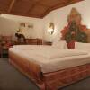 Отель Alpenrose Traditionsgasthof Mittenwald, фото 2