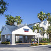Отель Fairfield Inn & Suites by Marriott Ft. Myers/Cape Coral в Виллас