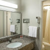 Отель Econo Lodge North, фото 9