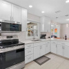 Отель Pool Hottub 5 Miles Clearwater IRB Pet Friendly, фото 29