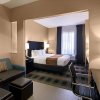Отель Comfort Suites Houston West at Clay Road, фото 4