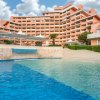 Отель Wyndham Grand Cancun All Inclusive Resort & Villas в Канкуне