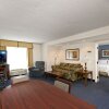 Отель Hampton Inn & Suites Raleigh/Cary I-40 (PNC Arena), фото 4