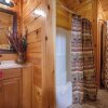 Отель Declan's View - Cozy 1 Bedroom With Game Room and Great Mountain Views! 1 Cabin by Redawning, фото 14