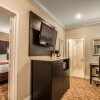 Отель Comfort Inn & Suites Huntington Beach, фото 28