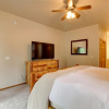 Отель Wooded Torreon Cabin w/ Furnished Deck & Fire Pit, фото 4