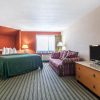 Отель Comfort Inn & Suites Airport - American Way, фото 3
