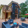 Отель Luxurious detached villa in a nature reserve with a castle, фото 11