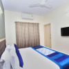 Отель OYO 9605 Hotel Golden Inn, фото 13