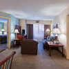 Отель Staybridge Suites Northwest near Six Flags Fiesta, фото 4