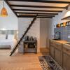 Отель Welcom Apparts-chic et intimiste-100m du Port, фото 2