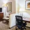 Отель Baymont Inn & Suites by Wyndham Glen Rose, фото 4