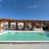 Отель Modern Mykonos 2 Bd Aqua w shared Pool, фото 1