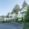 Отель Vancouver Island University Residences - Campus Accommodation в Нанайме
